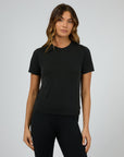 ALL ABOUT EVE - Luxe Active Tee. Black