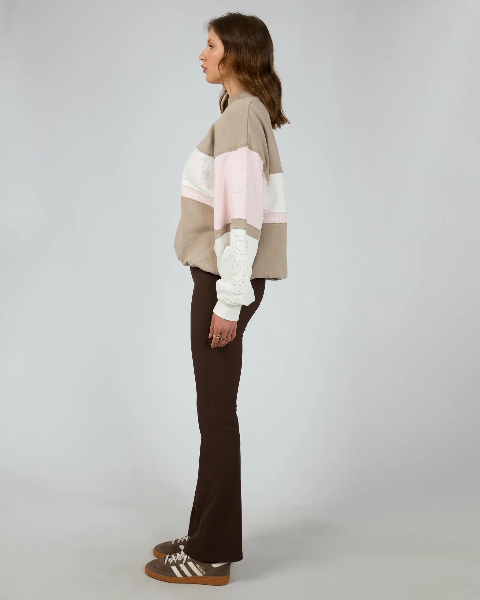 ALL ABOUT EVE- Performance Box Crew.  Stone