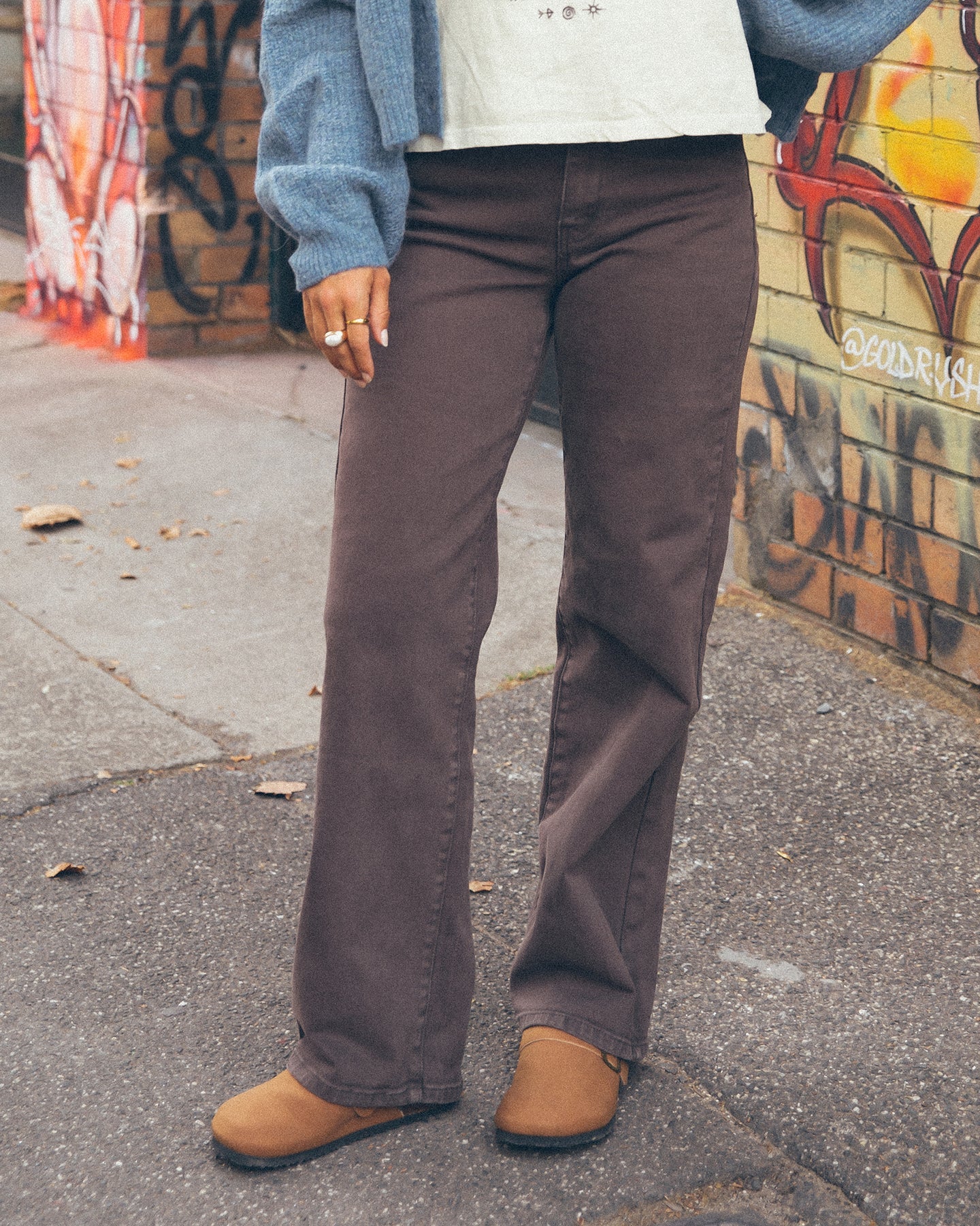 ALL ABOUT EVE- SKYE COMFORT JEAN BROWN