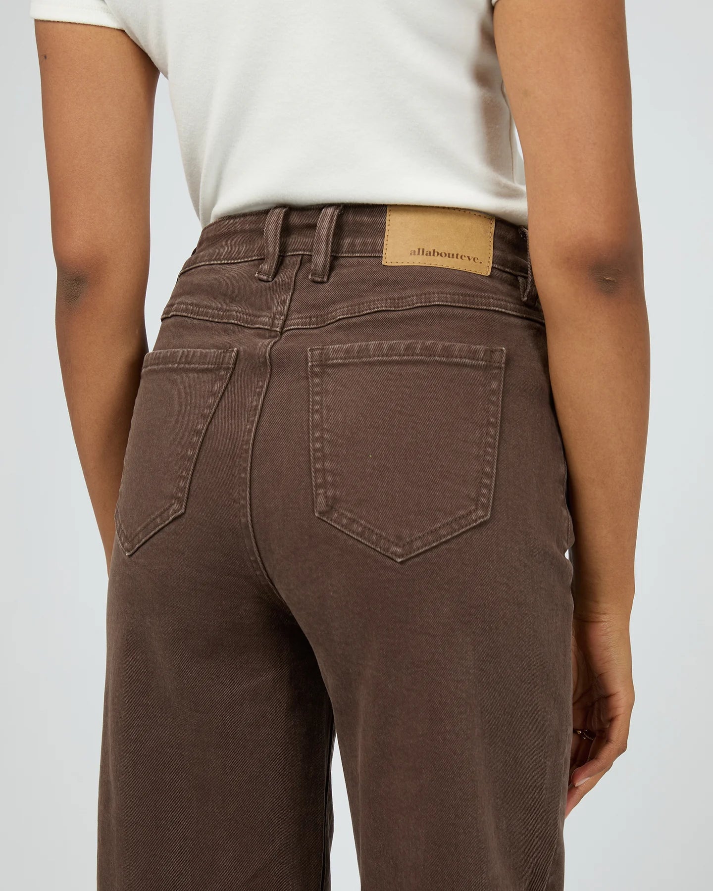 ALL ABOUT EVE- SKYE COMFORT JEAN BROWN