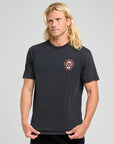 MAD HUEYS-  - SHARK TINS SS TEE - Washed Black