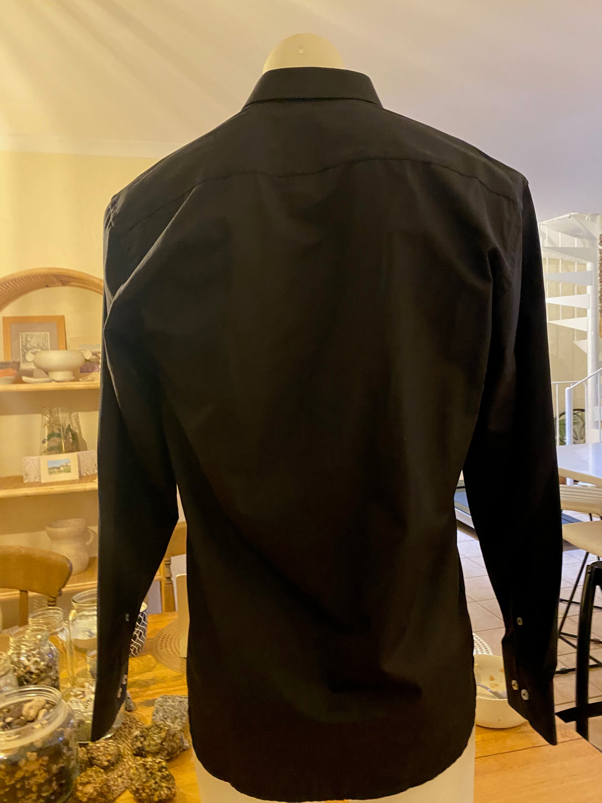 MENDORAL SHIRTS- BLACK Long Sleeved Casual Shirt.