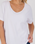 ONE TEN WILLOW - V-Neck Curve Hem Tee - Optic White