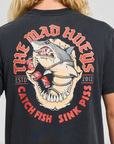 THE MAD HUEYS - Shark Tins SS Tee - Washed Black