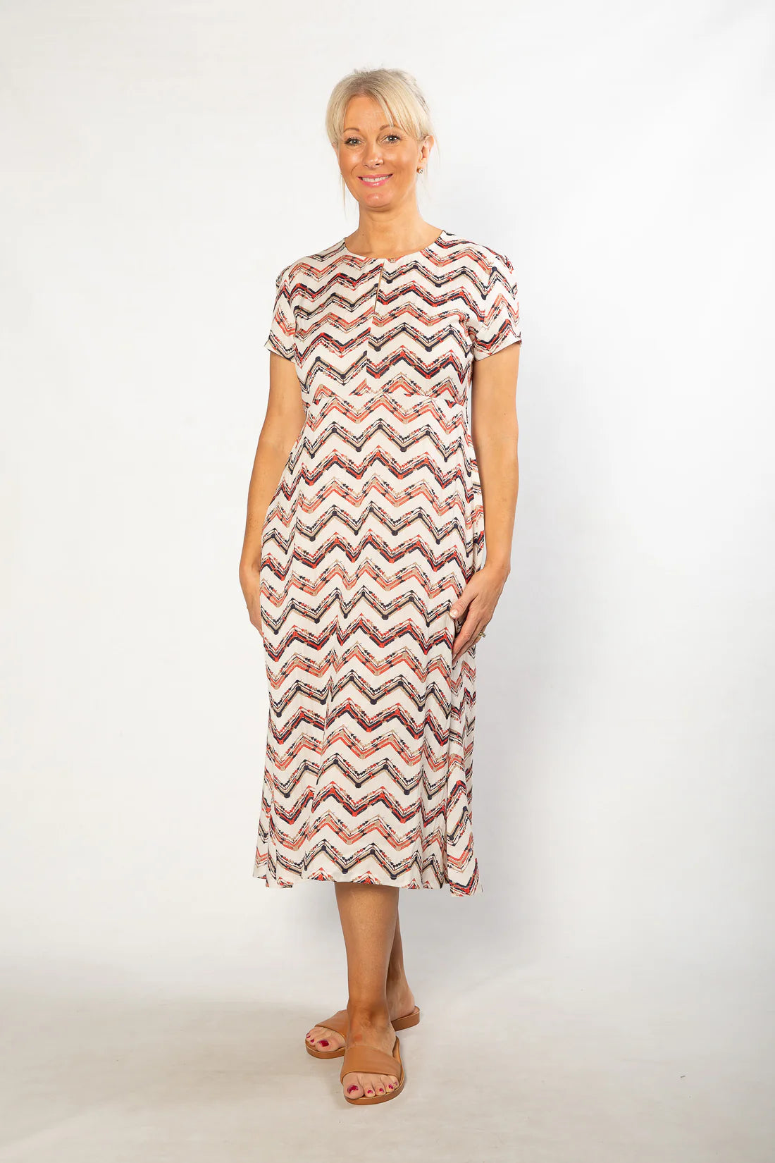 EQUINOX - Cotton blend Keyhole Zig Zag Print Dress with Short Sleeves 7250 Paprika