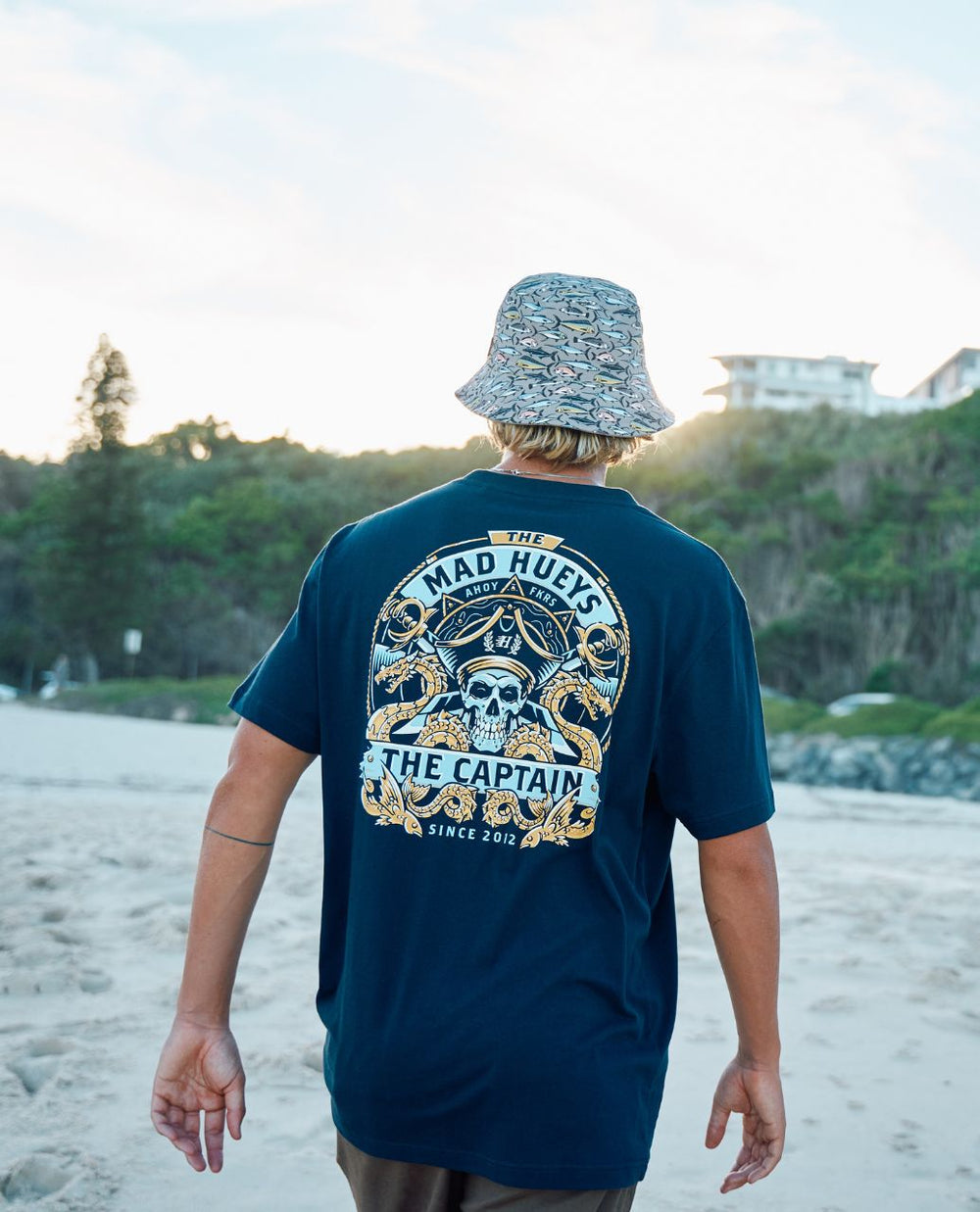 MAD HUEYS - Dragon Captain Tee - Navy