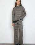 TINTA BARILOCHE - Plinia Sweater - Black