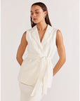 STAPLE THE LABEL-  Women's Mira Sleeveless Blazer - White