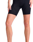 2XU Aero 7 Inch Shorts. Black/White