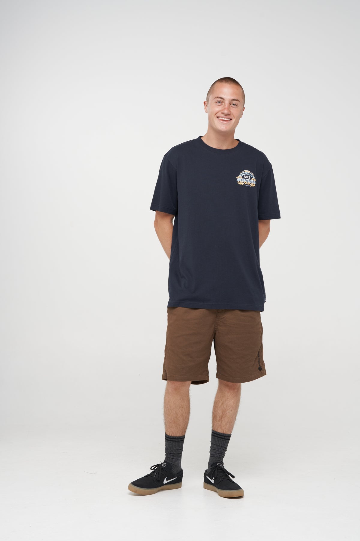 MAD HUEYS - Dragon Captain Tee - Navy