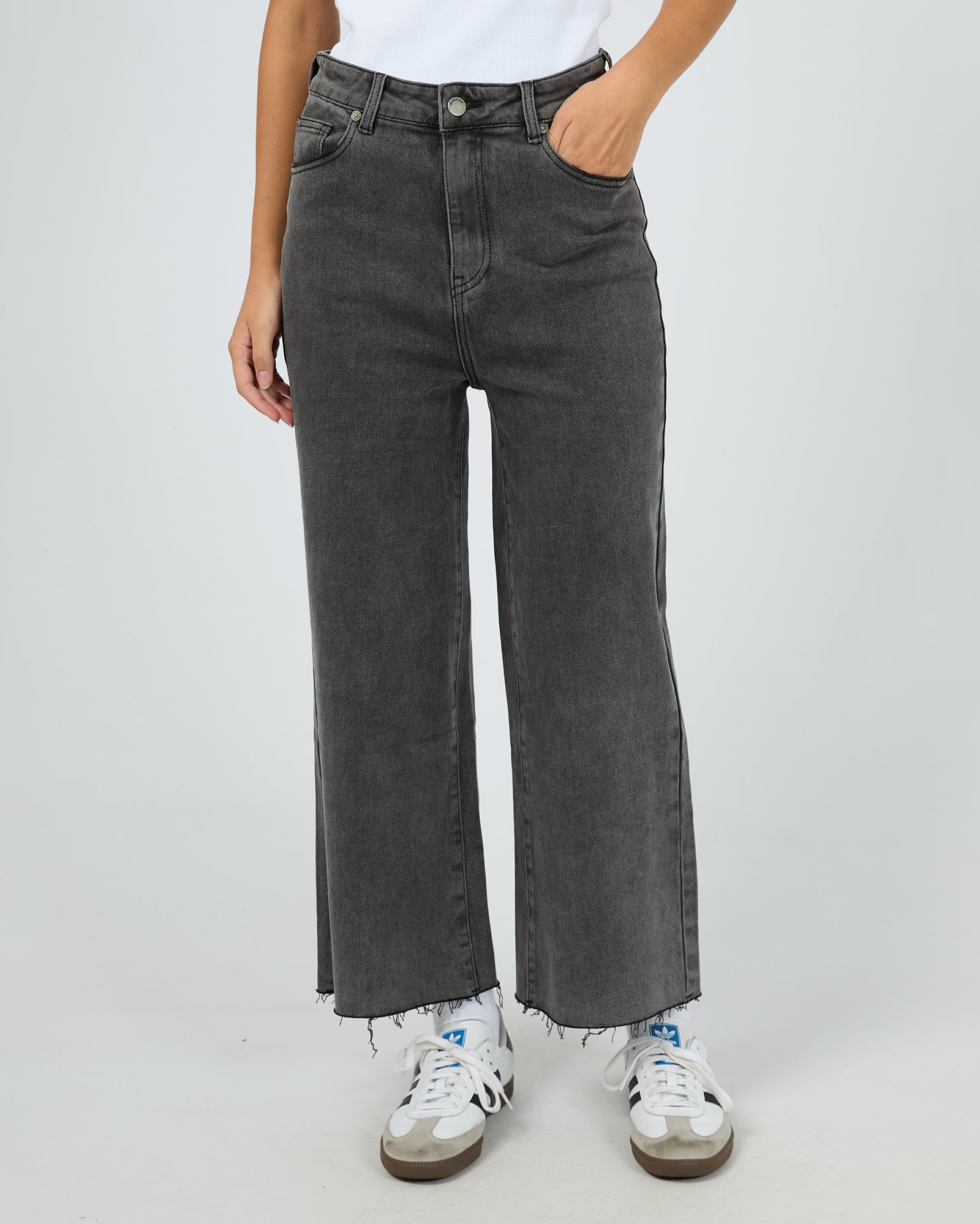 ALL ABOUT EVE - Charlie High Rise Wide Leg Jean - Washed Black