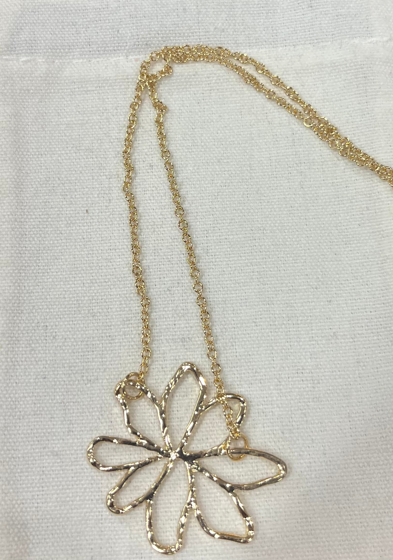 STELLA + GEMMA - Flower Charm Necklace - Gold