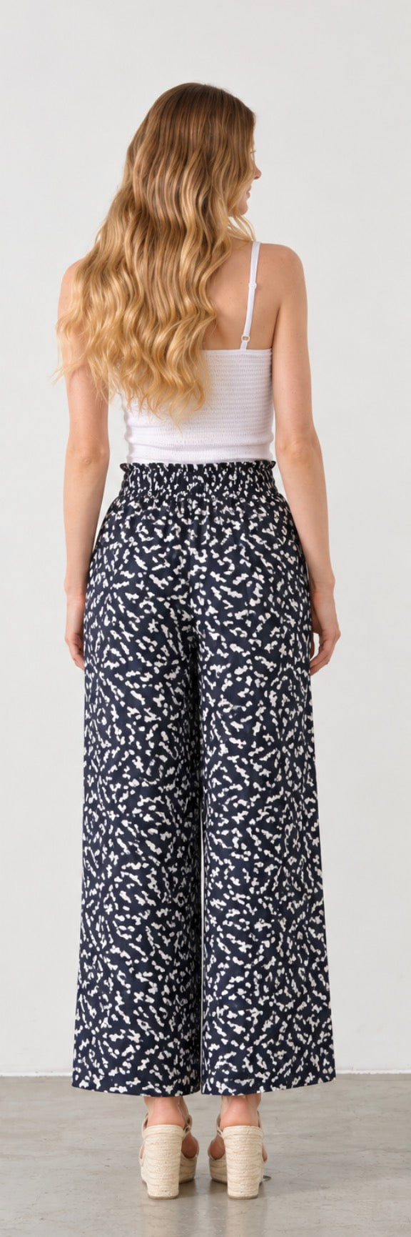 HOLMES &amp; FALLOW - Printed Straight Leg Pant With Elastic Waist