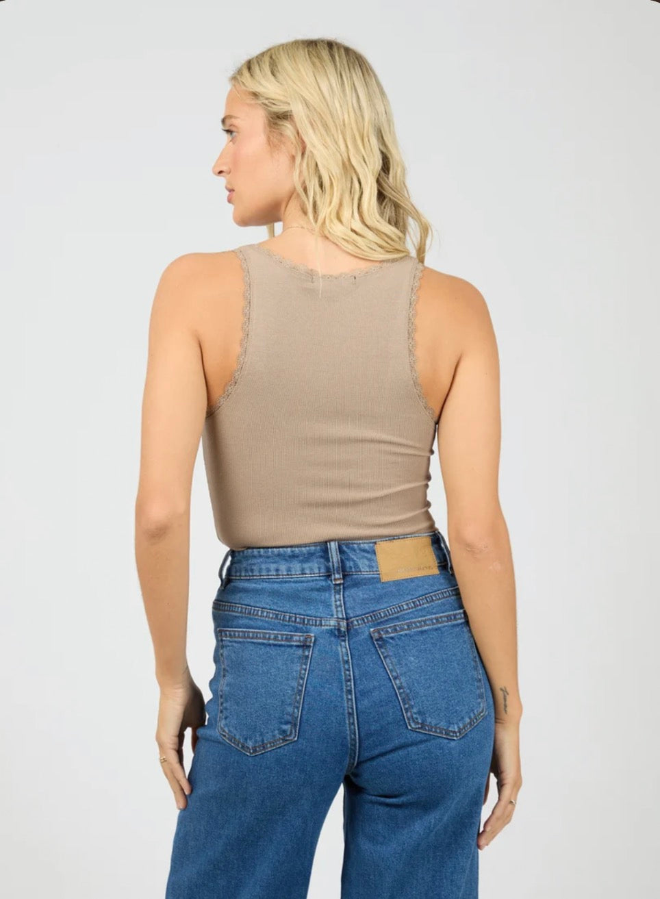 ALL ABOUT EVE - Washed Rib Lace Tank - Stone