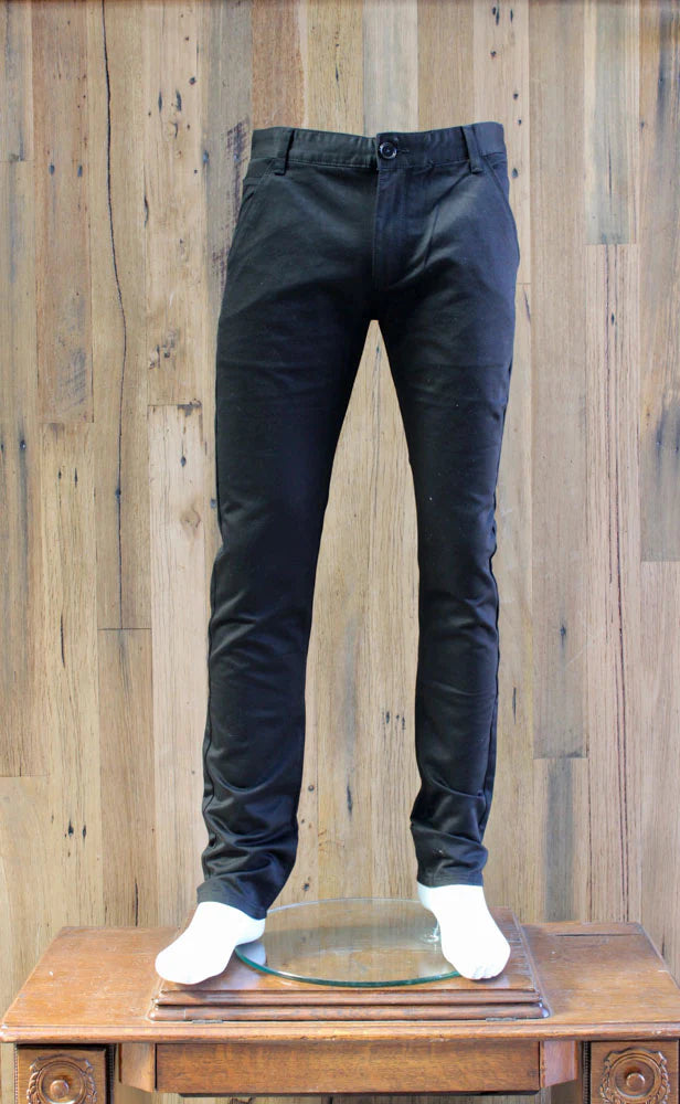 AK DEMIRE - Barcombe Tapered Fit Chino - Black