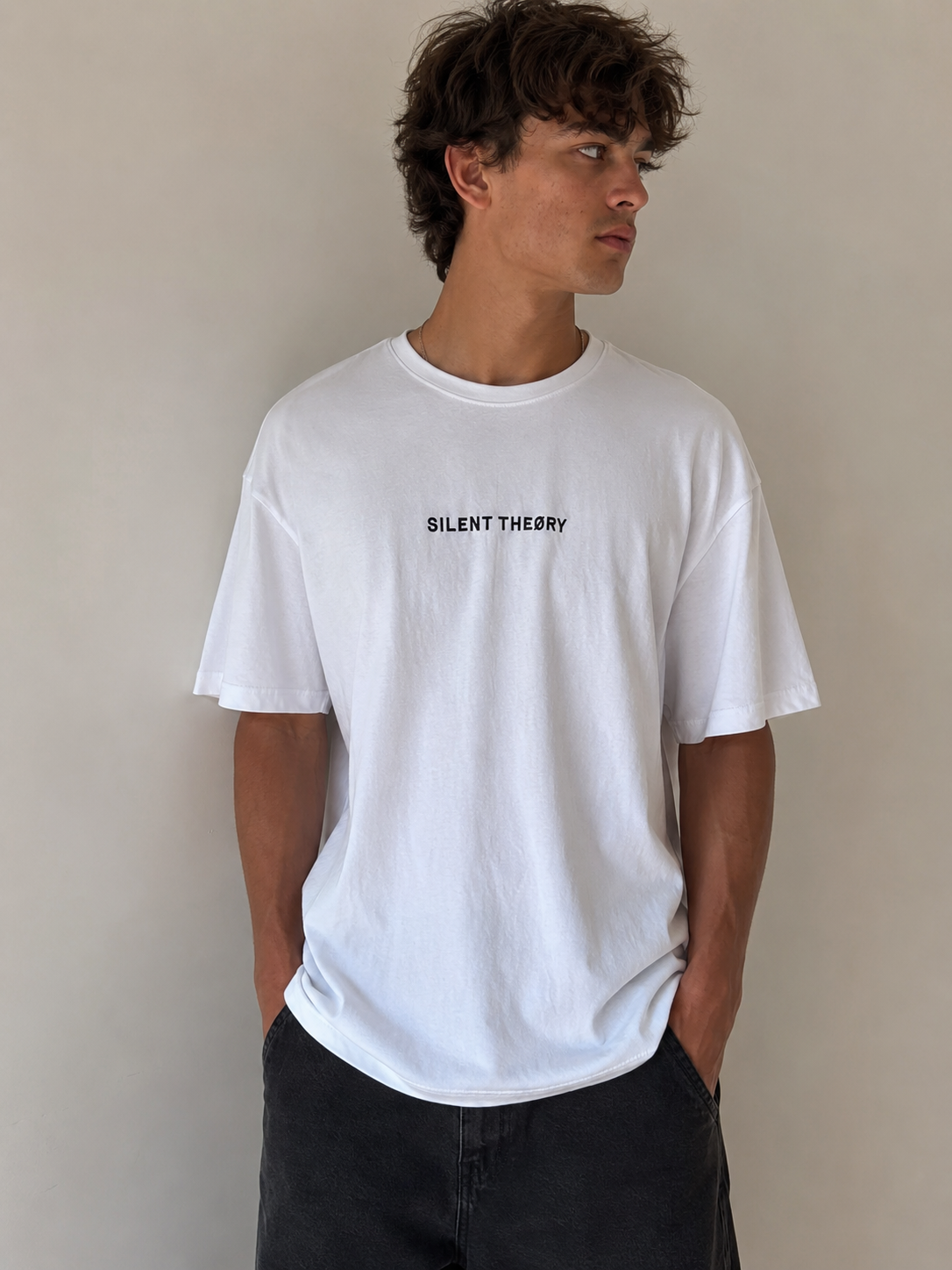 SILENT THEORY - Embro Tail Tee - White