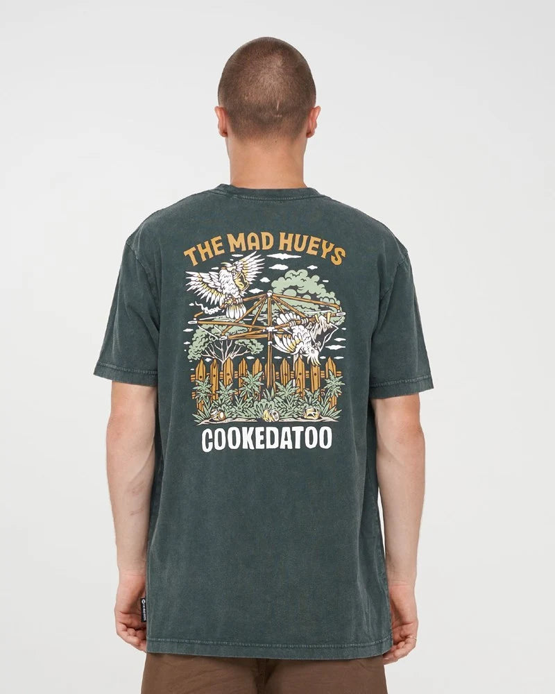 THE MAD HUEYS - Goon Cookedatoo SS Tee - Pine Green Washed