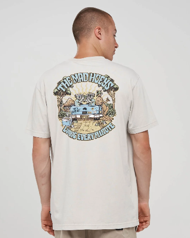 THE MAD HUEYS - Loving Every Ute Tee - Smoke Washed