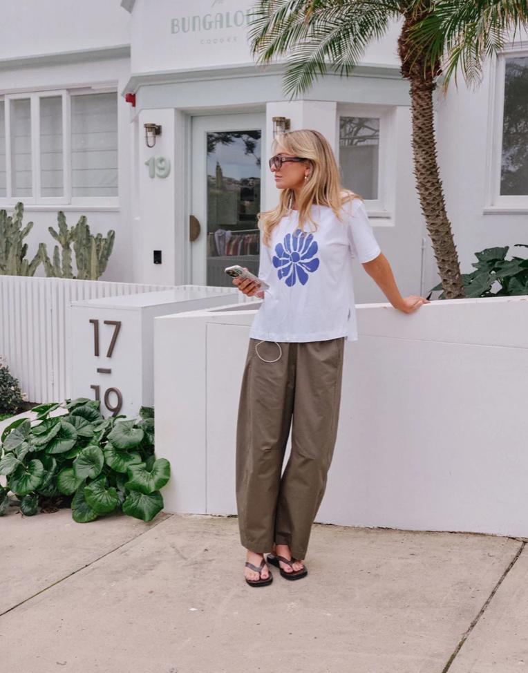 CERES Stevie Slouchy Tee - White/Ceres Flora
