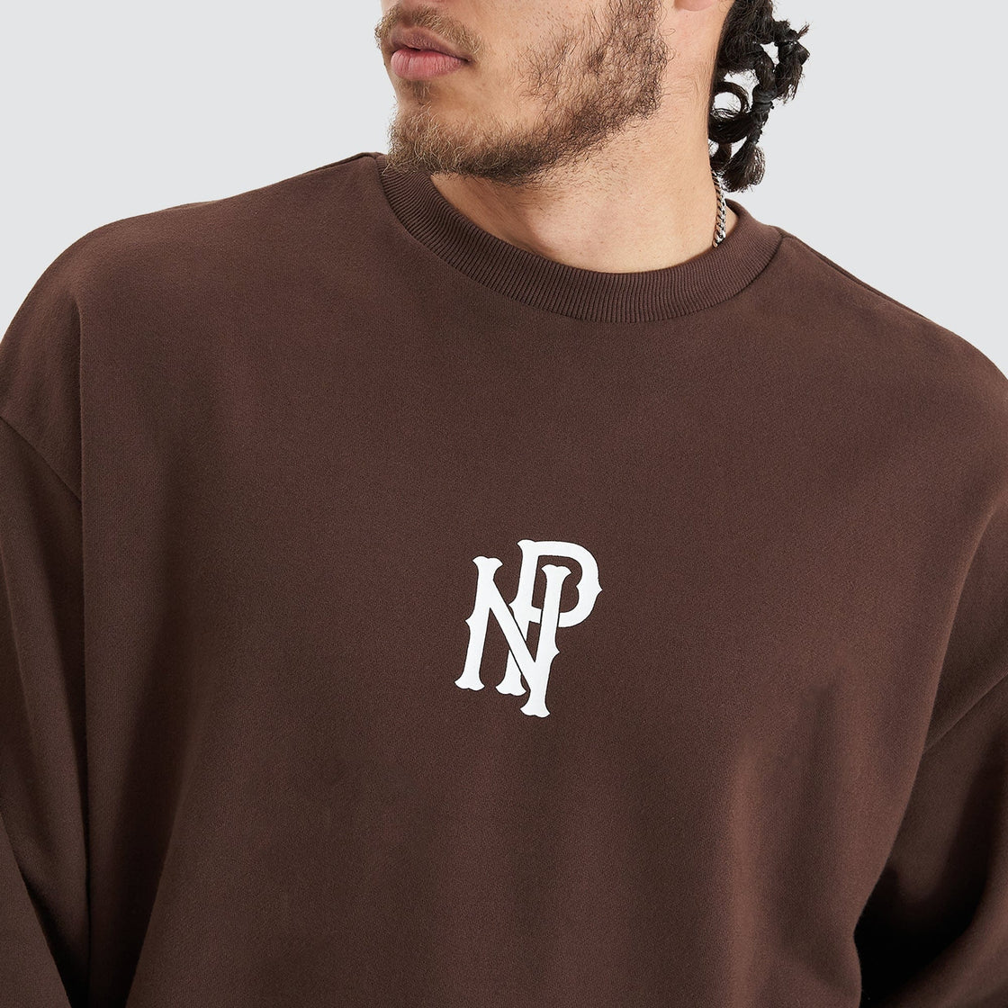 NENA AND PASADENA- Exposed Heavy Box Fit Sweater Shaved Chocolate